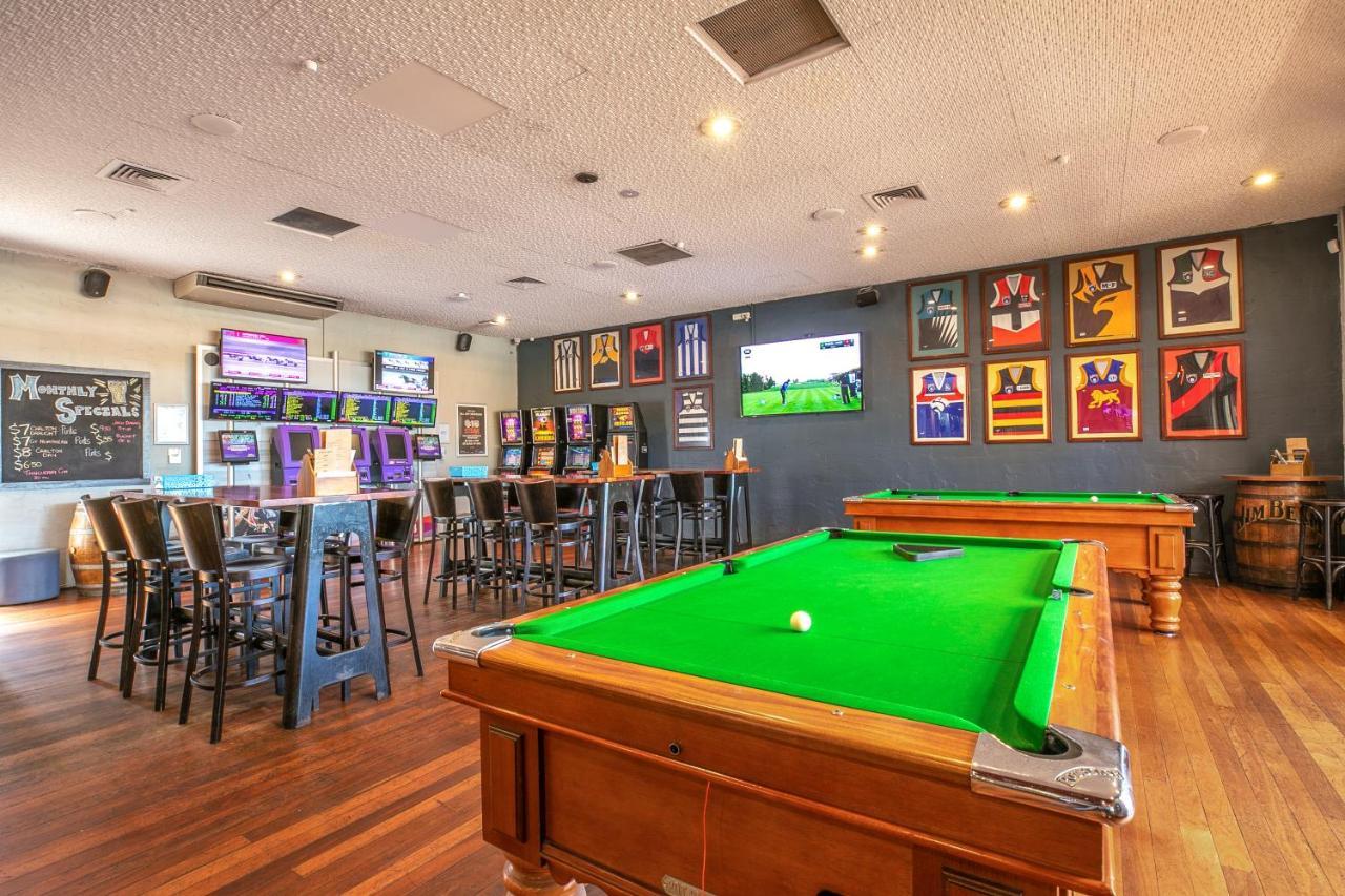 Nightcap At Wanneroo Tavern Dış mekan fotoğraf